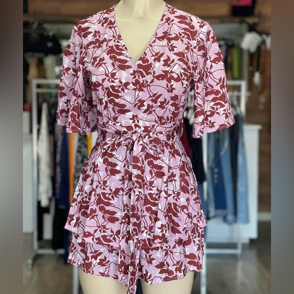Boutique Pants - 28. Floral V Neck Short Sleeve Waist Tie Double Layer Ruffle Hem Romper In XL